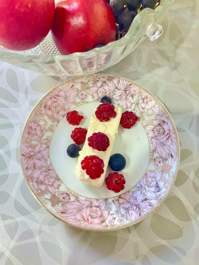 Gulnara Guest House 巴雷克奇 外观 照片