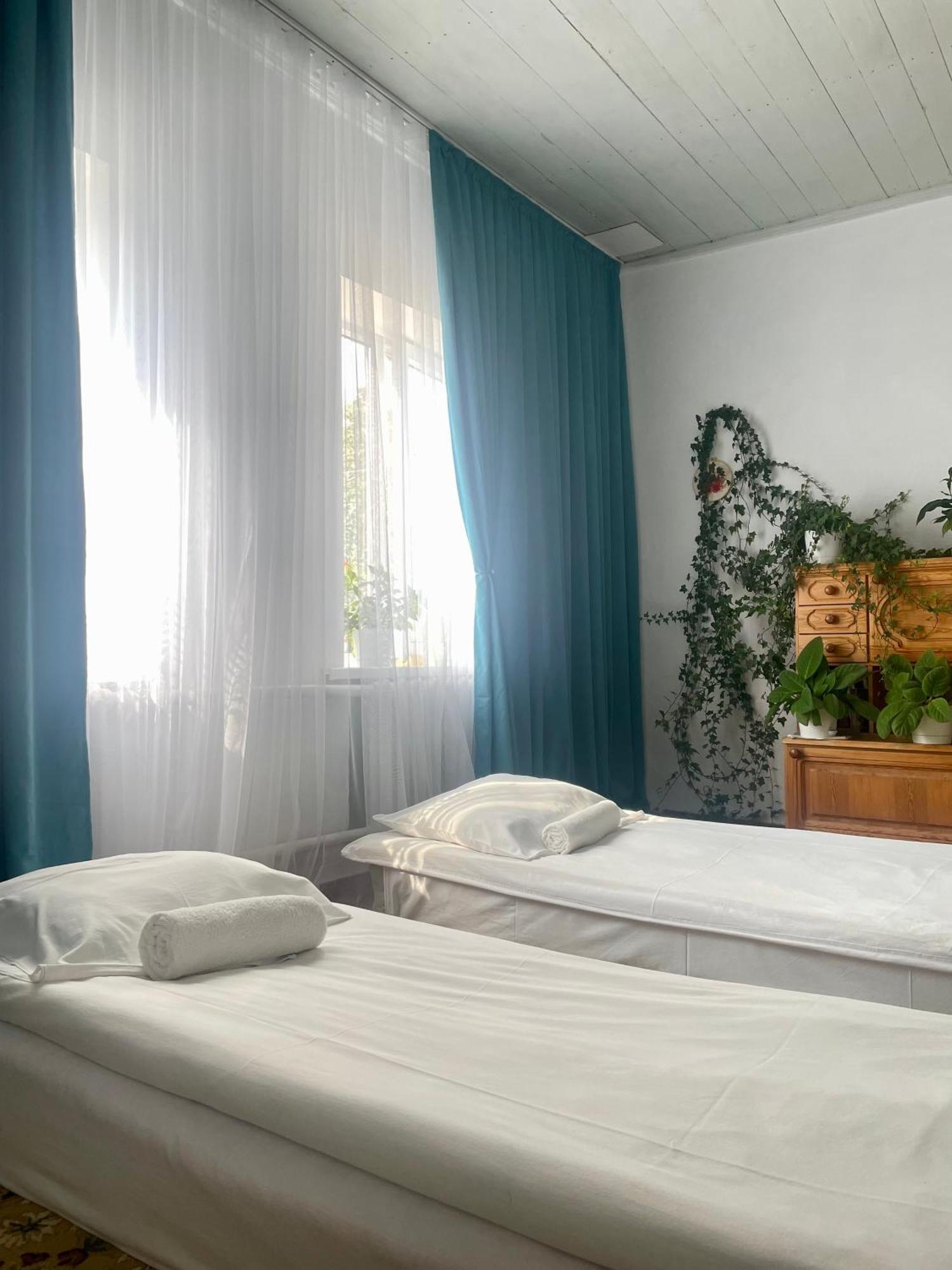Gulnara Guest House 巴雷克奇 外观 照片